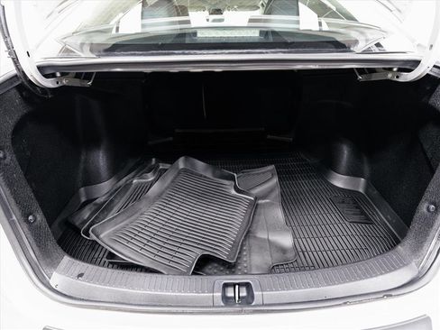 Certified 2023 Toyota Corolla LE image 9