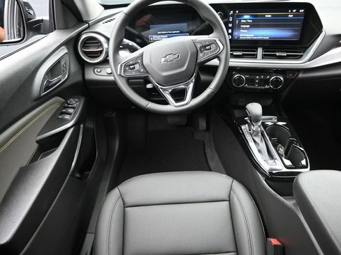 New 2026 Chevrolet Trax ACTIV w/ Driver Confidence Package image 11