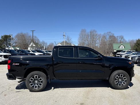 Used 2023 Chevrolet Colorado Z71 w/ Z71 Convenience Package 2 AWD/4WD image 6