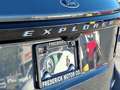 New 2026 Ford Explorer Active w/ Active Comfort Package image 18