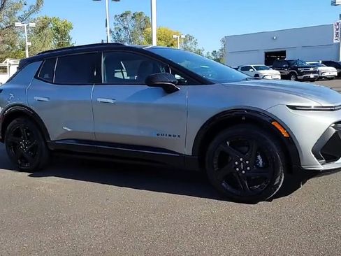 New 2026 Chevrolet Equinox EV RS image 2