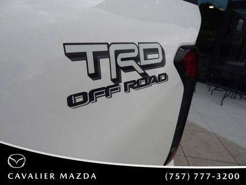 Used 2024 Toyota Tacoma TRD Off-Road w/ TRD Off Road Premium Package AWD/4WD image 47