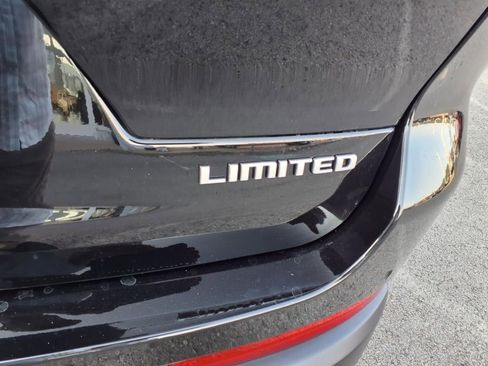 New 2025 Jeep Grand Cherokee L Limited w/ Luxury Tech Group II image 22