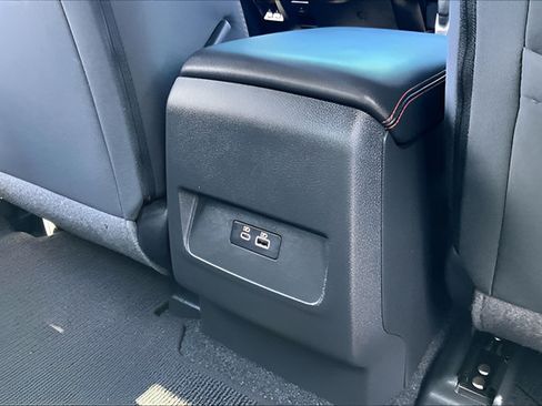 Used 2024 Nissan Frontier PRO-4X AWD/4WD image 23