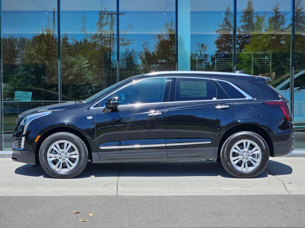 New 2026 Cadillac XT5 Luxury AWD/4WD image 2
