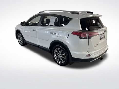 Used 2016 Toyota RAV4 Limited image 3