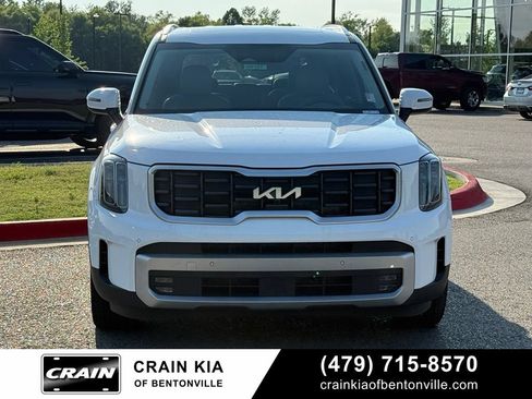 Used 2023 Kia Telluride SX AWD/4WD image 2