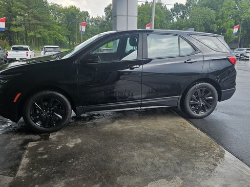 Used 2024 Chevrolet Equinox LS w/ Midnight Edition FWD image 1