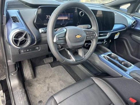 New 2025 Chevrolet Equinox EV LT w/ Convenience Package II image 16