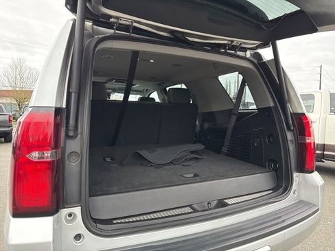 Used 2017 Chevrolet Tahoe LT w/ LT Signature Package image 19