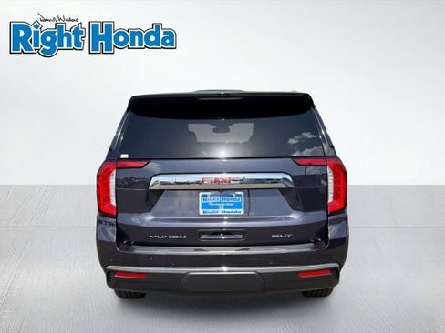Used 2023 GMC Yukon SLT AWD/4WD image 5