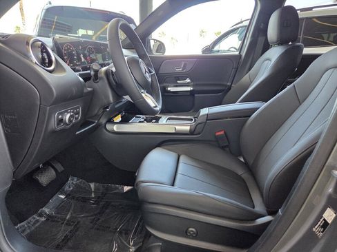 New 2026 Mercedes-Benz GLB 250 image 11