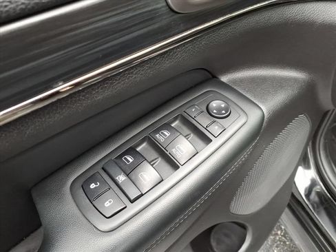 Used 2019 Jeep Grand Cherokee Limited X AWD/4WD image 7