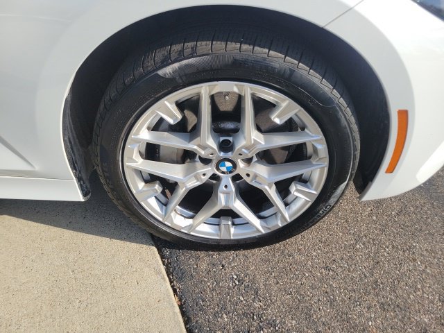 Used 2026 BMW 330i xDrive Sedan AWD/4WD image 15