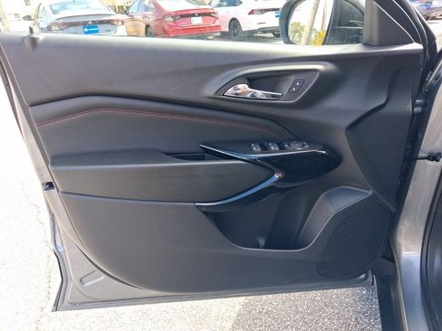Used 2025 Chevrolet Trax RS w/ Driver Confidence Package image 19