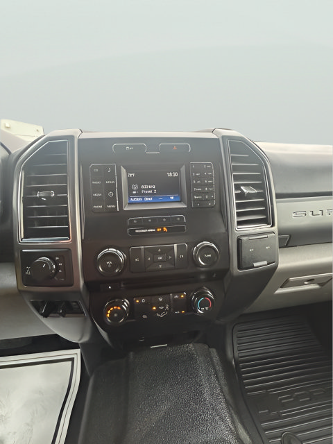 Used 2018 Ford F250 XLT w/ XLT Value Package AWD/4WD image 15
