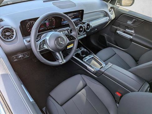 New 2026 Mercedes-Benz GLB 250 image 3