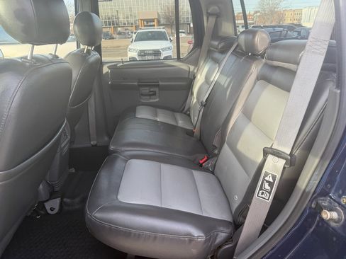 Used 2004 Ford Explorer Sport Trac XLT image 14