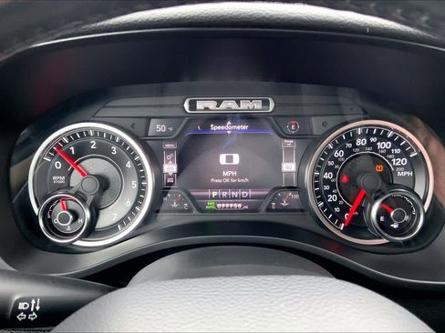 Used 2019 RAM 1500 Laramie image 22