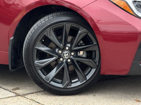 Used 2024 Toyota Corolla SE image 3