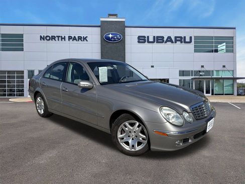 Used 2006 Mercedes-Benz E 320 CDI Sedan image 1