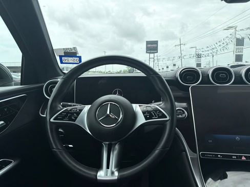 Used 2024 Mercedes-Benz GLC 300 image 11