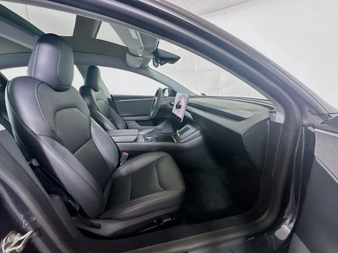 Used 2024 Tesla Model 3 Standard Range RWD image 31