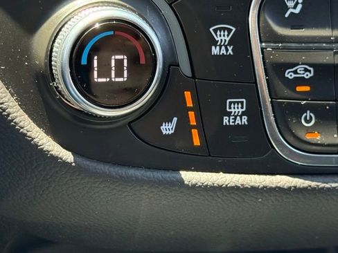 Used 2021 Chevrolet Equinox LT AWD/4WD image 29