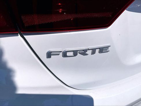 Used 2023 Kia Forte LXS FWD image 18