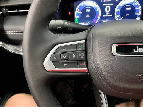 Used 2023 Jeep Compass High Altitude AWD/4WD image 27
