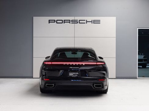 Certified 2025 Porsche Panamera image 6