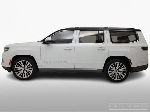 Used 2022 Jeep Grand Wagoneer Series III image 16