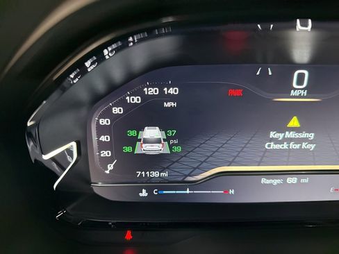 Used 2023 GMC Yukon XL Denali Ultimate image 16