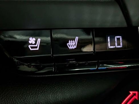 Used 2019 Chevrolet Camaro ZL1 RWD image 15