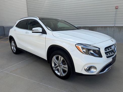 Used 2019 Mercedes-Benz GLA 250 4MATIC image 1