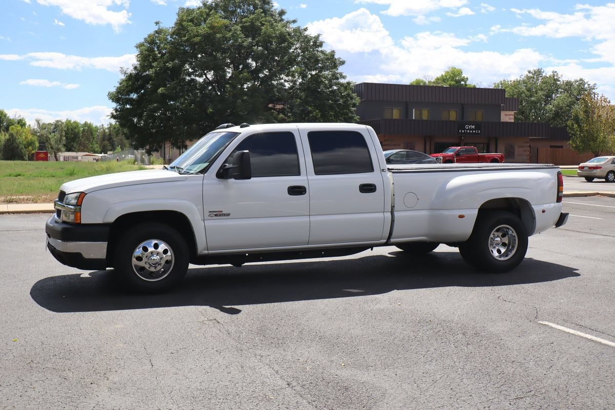Used 2004 Chevrolet Silverado 3500 LS w/ Heavy-Duty Power Package RWD image 10
