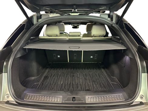 Used 2019 Land Rover Range Rover Velar R-Dynamic SE AWD/4WD image 25