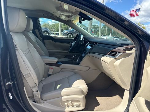 Used 2013 Cadillac XTS 4dr Sdn FWD image 9