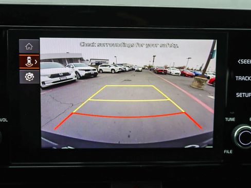 Used 2023 Kia Sportage LX image 22