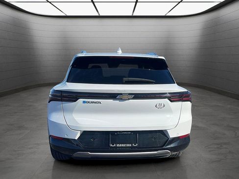 Used 2024 Chevrolet Equinox EV LT image 4