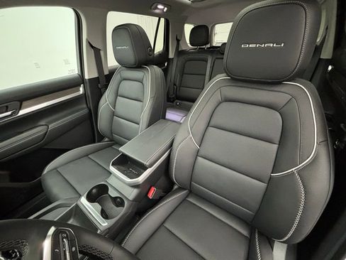 New 2026 GMC Terrain Denali w/ LPO, Floor Liner Package image 22