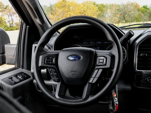 Used 2016 Ford F150 XLT image 21