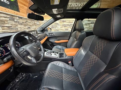 Used 2022 Mitsubishi Outlander SEL image 11