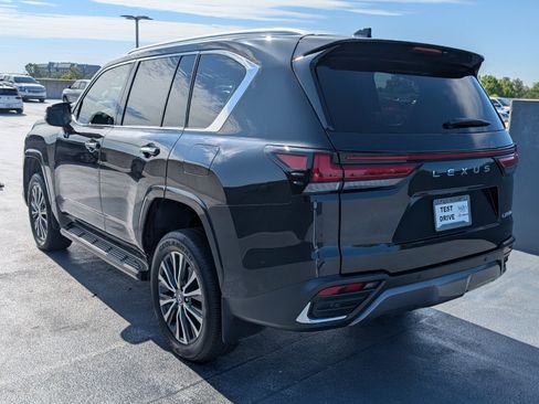 Used 2026 Lexus LX 600 4WD w/ Interior Upgrade Package image 3