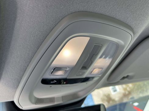 Used 2026 Volvo XC40 B5 Ultra w/ Climate Package image 31