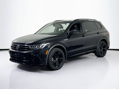 Used 2023 Volkswagen Tiguan SE R-Line AWD/4WD image 1