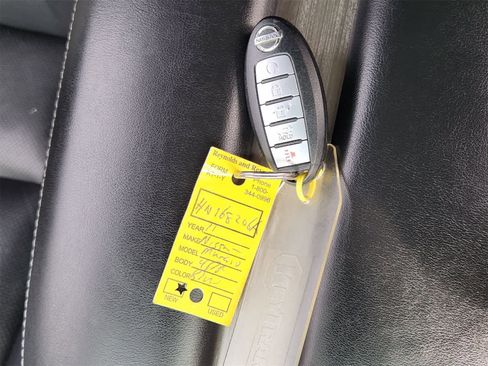 Used 2017 Nissan Murano SL image 32