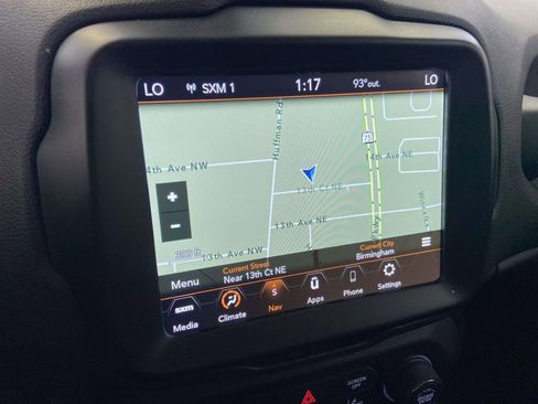 Used 2023 Jeep Renegade Latitude AWD/4WD image 25