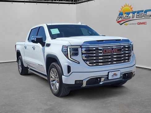 Used 2023 GMC Sierra 1500 Denali w/ Technology Package AWD/4WD image 3