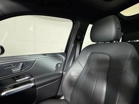 Used 2024 Mercedes-Benz EQB 250+ image 19